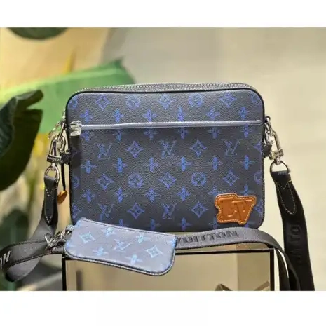 Bag LV 2211YA0003 1015